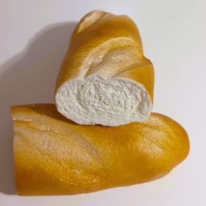 Namaak Brood 06   gesneden stokbrood