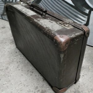 Oude reiskoffer 011