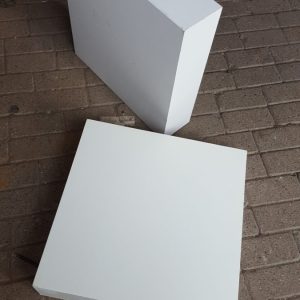 sokkel 60/60/15 cm